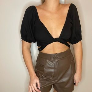Black crop top size small. This top can be used in 3 different ways.